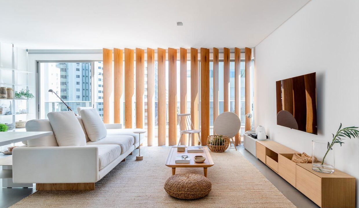 Imagem_do_WhatsApp_de_2024-08-06_as_07.00.10_214a9102-name-d57b3bbd3379cb32ff04d4e2badf188e3c42e9c9abec8efa13d8ca99c54de0da