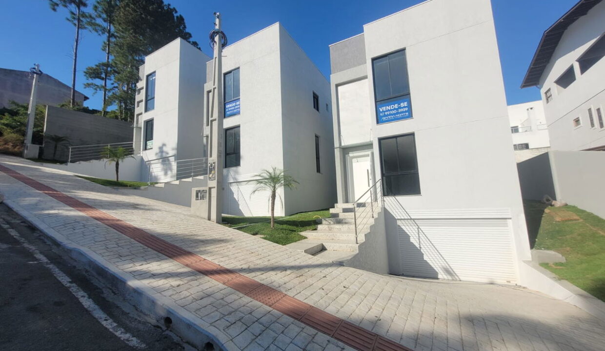 WhatsApp_Image_2025-05-01_at_15.15.04-name-4e1011f24018a7d9ced0b00621c0402e10ac9387bec47b31f659d0448087d003